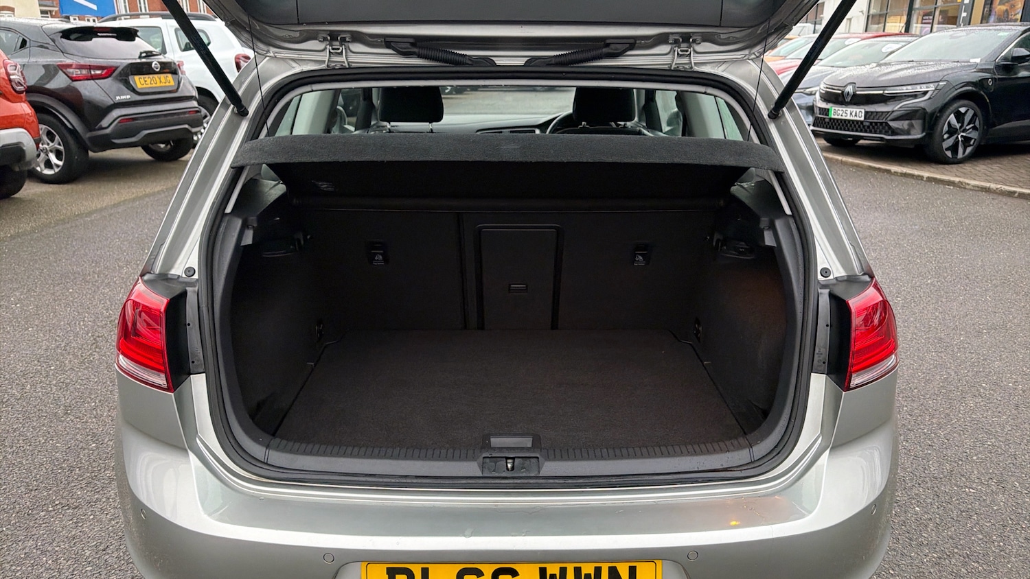 Used Volkswagen Golf 2016 for sale - 77184765: Photo 4