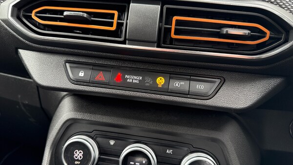 Used Dacia Sandero Stepway 2022 for sale - 75996700: Photo 33