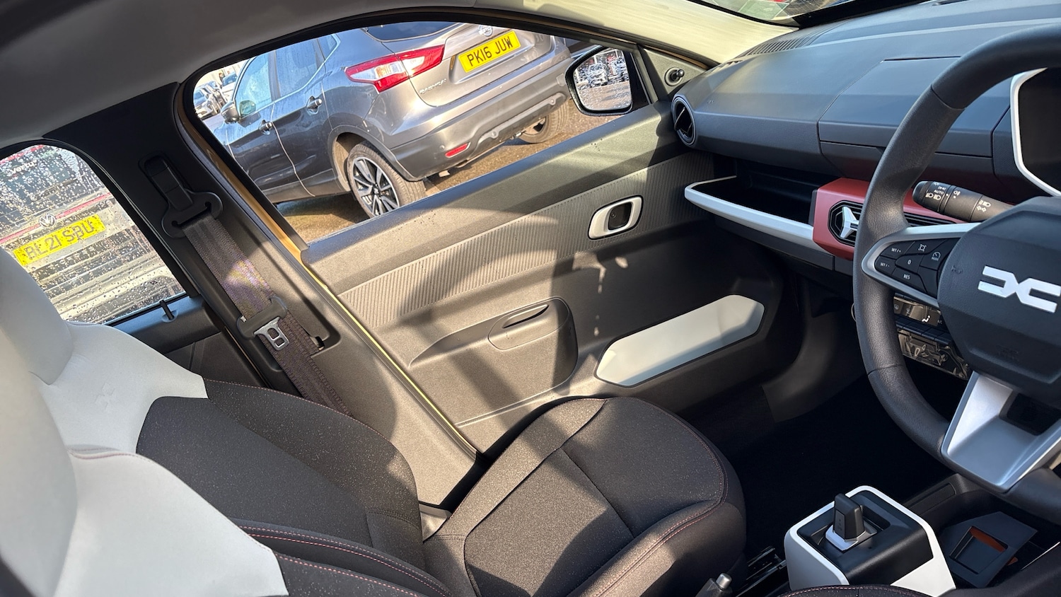 Used Dacia Spring 2025 for sale - 77326000: Photo 14