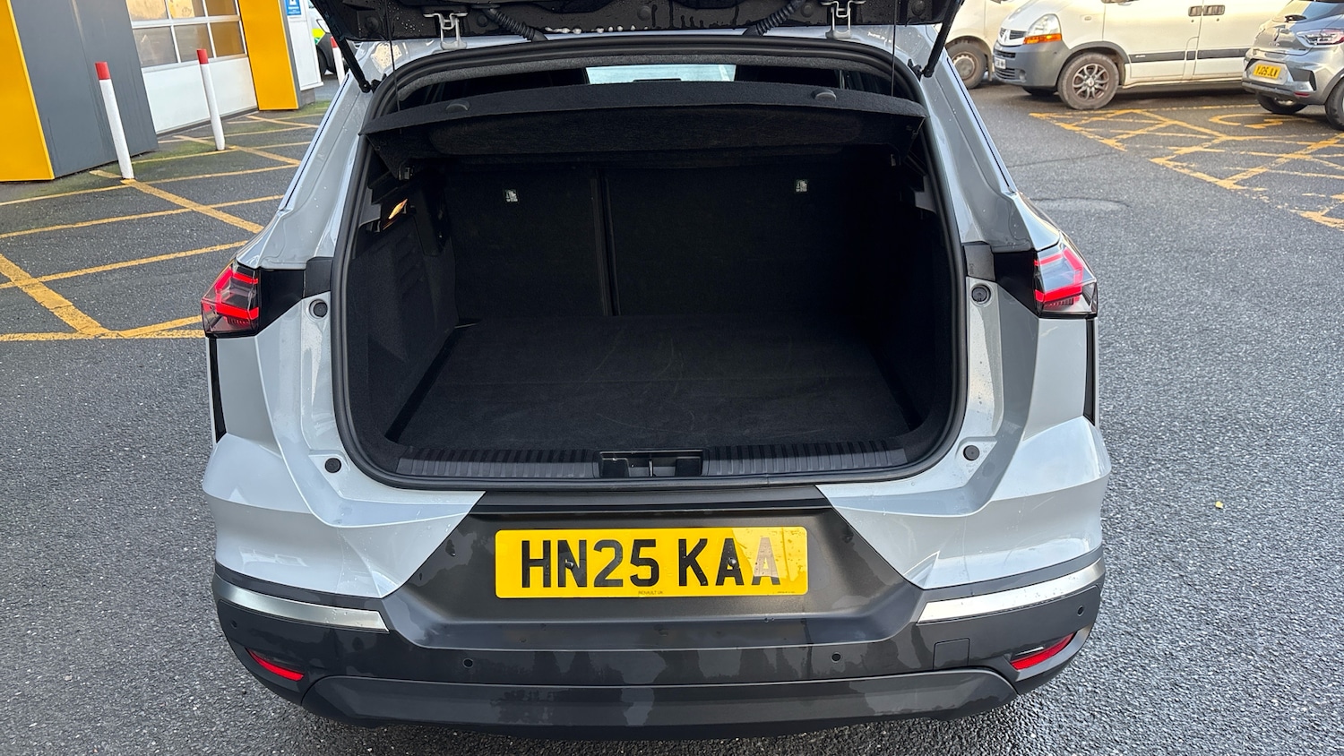 Used Renault Other 2025 for sale - 76948187: Photo 4