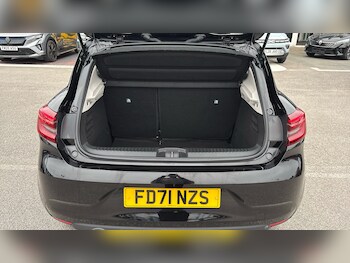 Used Renault Clio 2022 for sale - 77763299: Photo