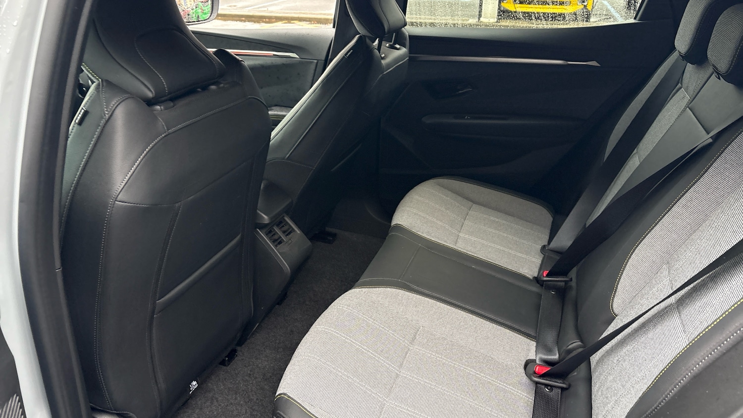 Used Renault Megane E Tech 2023 for sale - 76652245: Photo 16