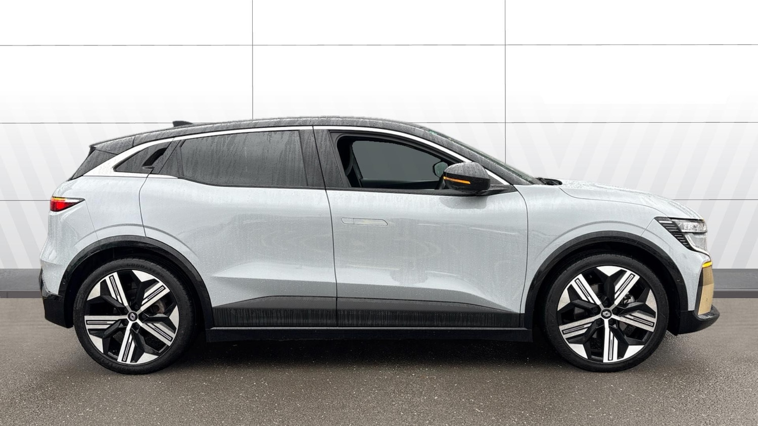 Used Renault Megane E Tech 2023 for sale - 76652245: Photo 5