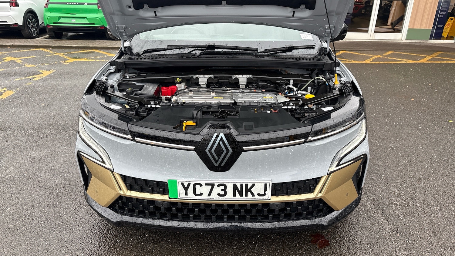Used Renault Megane E Tech 2023 for sale - 76652245: Photo 8