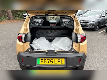 Used Dacia Spring 2025 for sale - 77325993: Photo