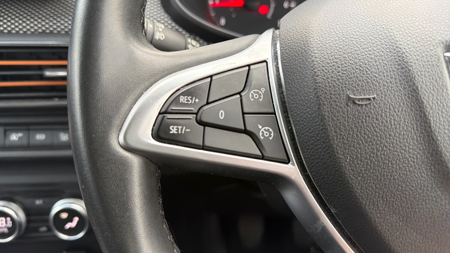 Used Dacia Sandero Stepway 2022 for sale - 78176371: Photo 28