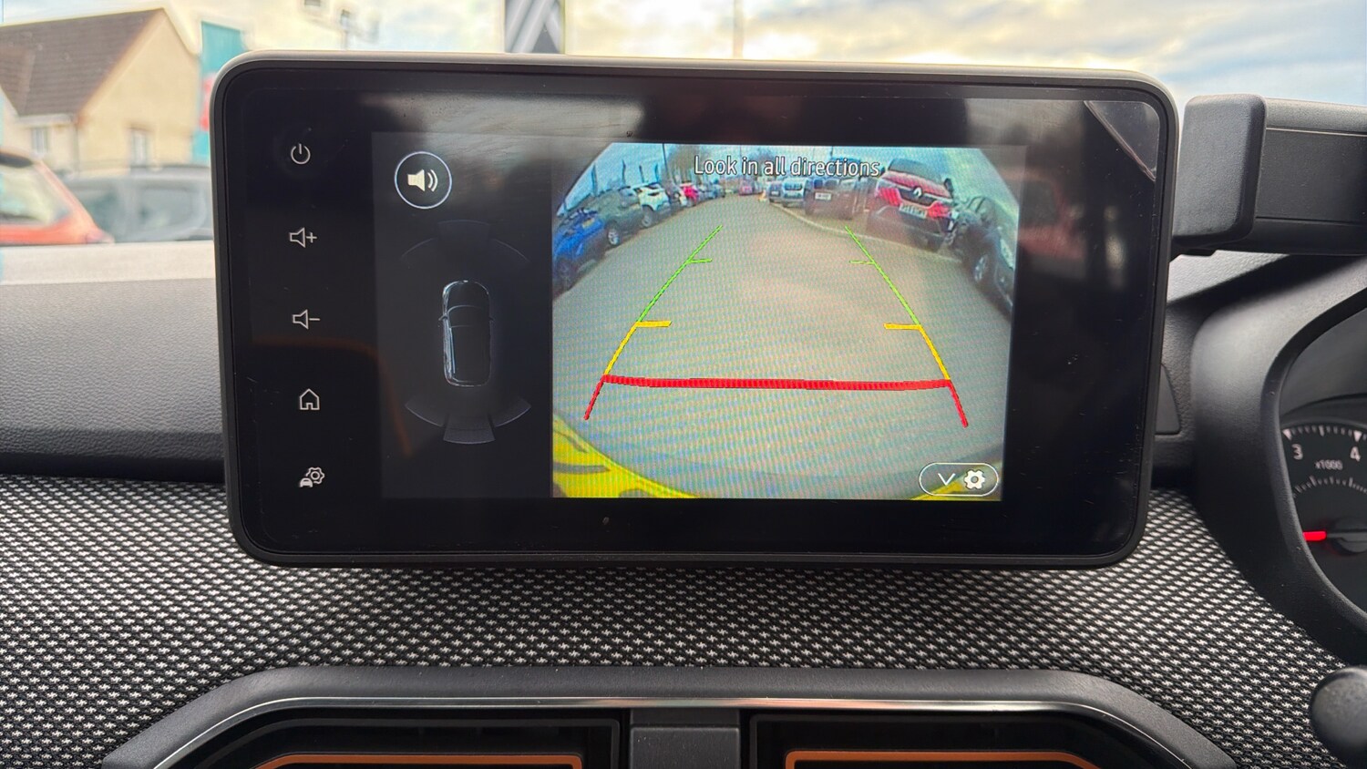 Used Dacia Sandero Stepway 2022 for sale - 78176371: Photo 30