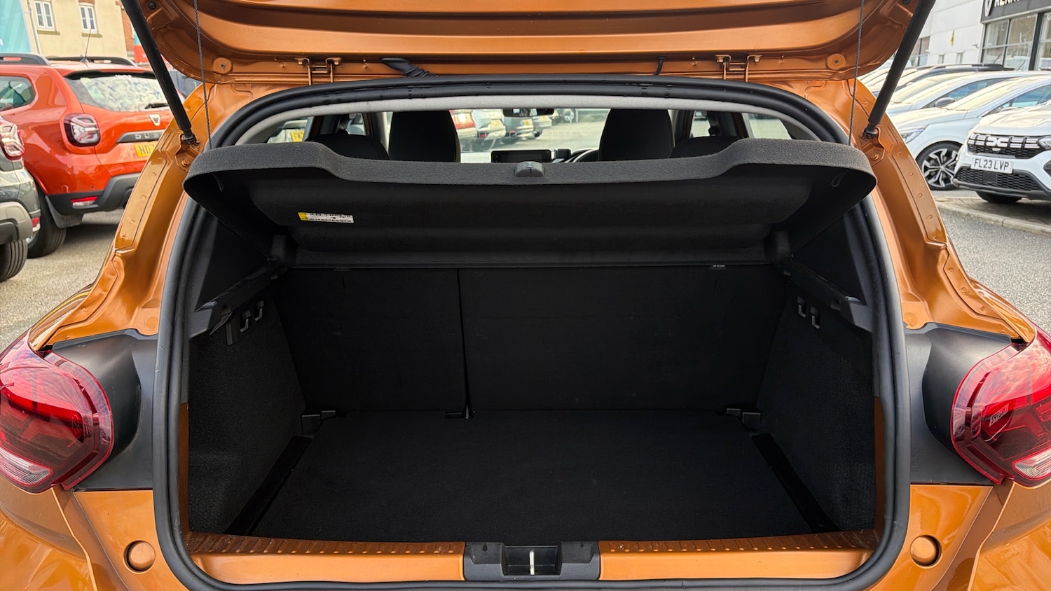 Used Dacia Sandero Stepway 2022 for sale - 78176371: Photo 4