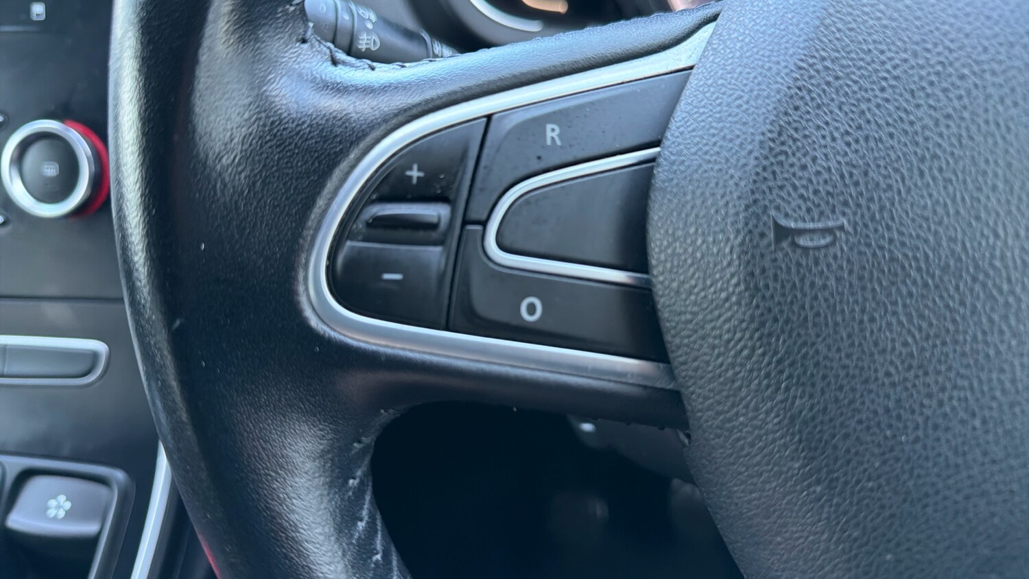 Used Renault Scenic 2017 for sale - 77567595: Photo 28