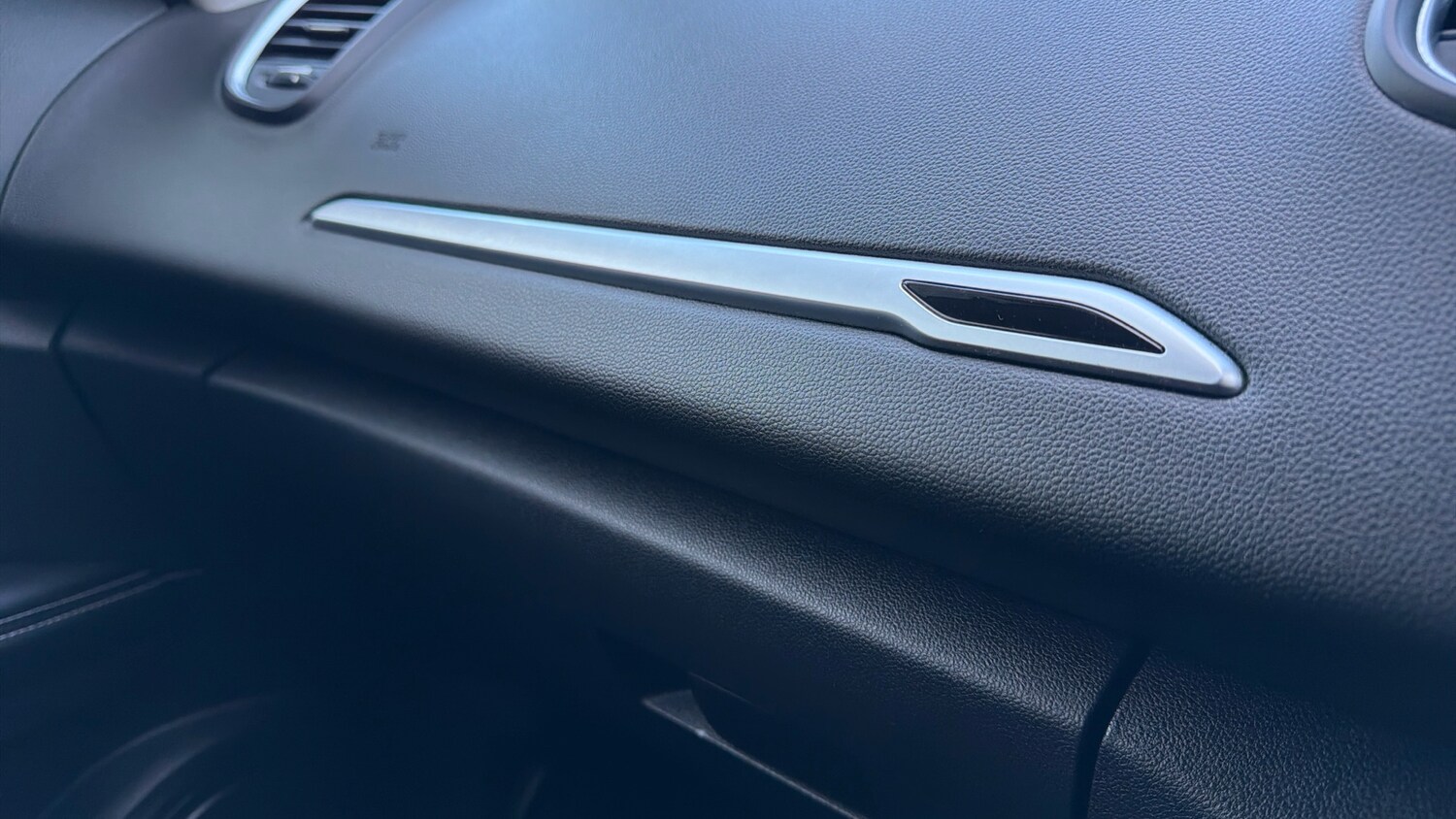 Used Renault Scenic 2017 for sale - 77567595: Photo 36