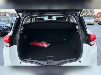 Used Renault Scenic 2017 for sale - 77567595: Photo