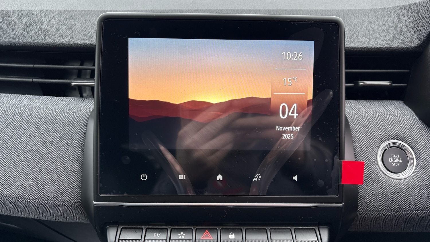 Used Renault Clio 2024 for sale - 76393397: Photo 12