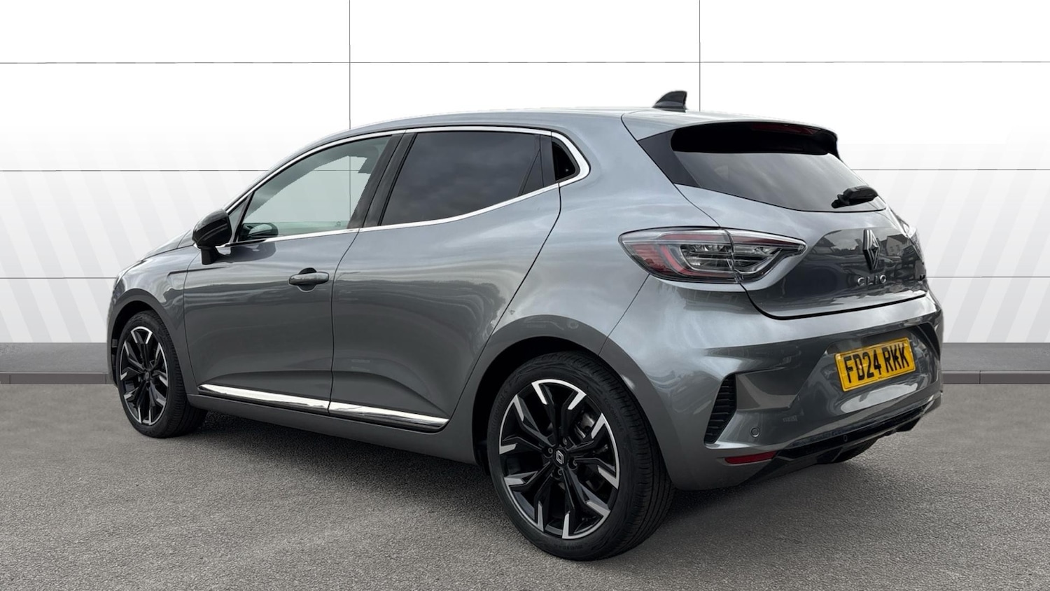Used Renault Clio 2024 for sale - 76393397: Photo 2