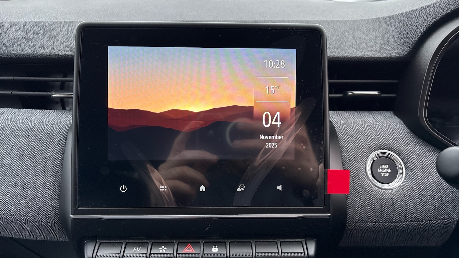 Used Renault Clio 2024 for sale - 76393397: Photo 24