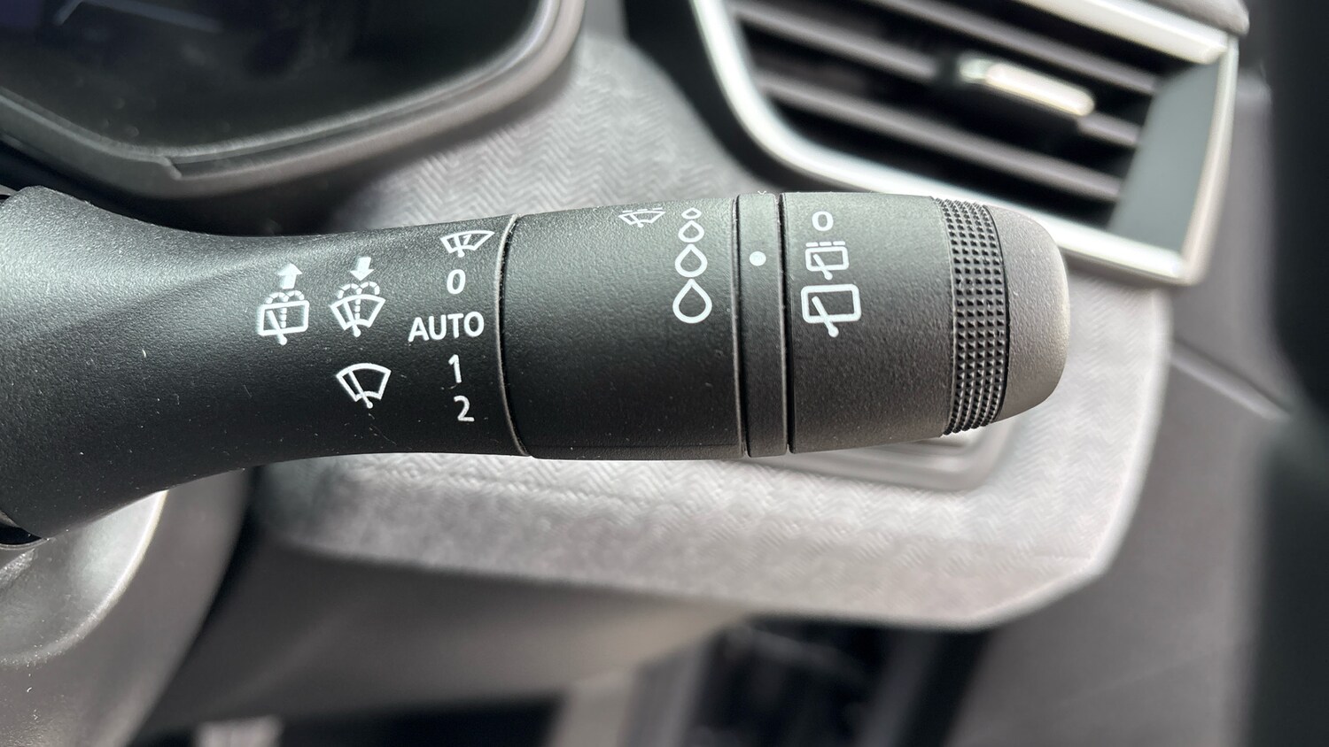 Used Renault Clio 2024 for sale - 76393397: Photo 36