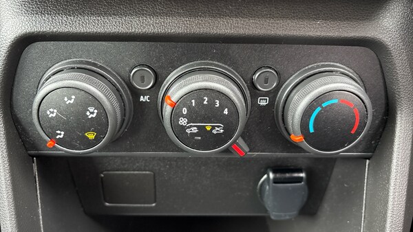 Used Dacia Sandero Stepway 2024 for sale - 76206569: Photo 26
