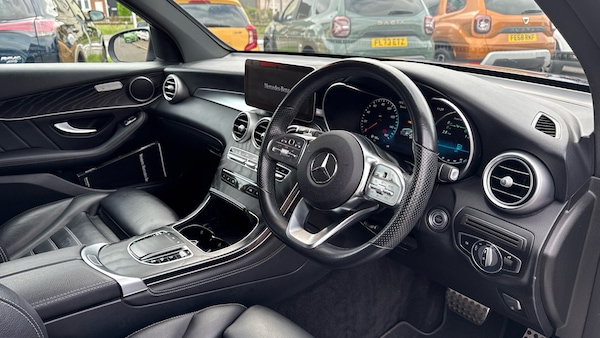 Used Mercedes-Benz GLC 2020 for sale - 76045930: Photo 11
