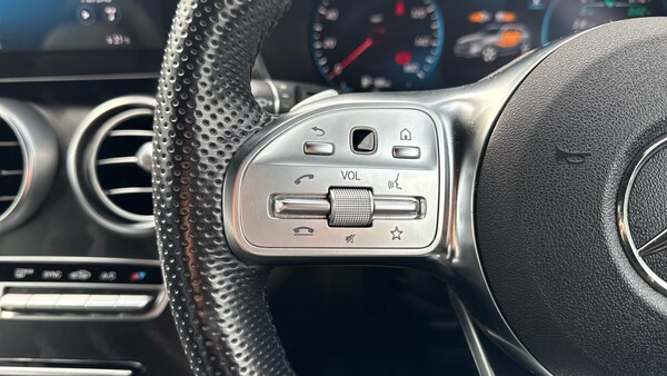 Used Mercedes-Benz GLC 2020 for sale - 76045930: Photo 30