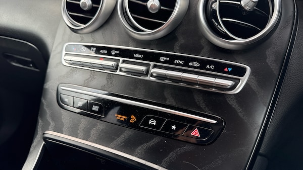 Used Mercedes-Benz GLC 2020 for sale - 76045930: Photo 33