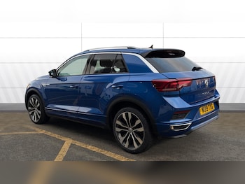 Used Volkswagen T-Roc 2019 for sale - 76960627: Photo
