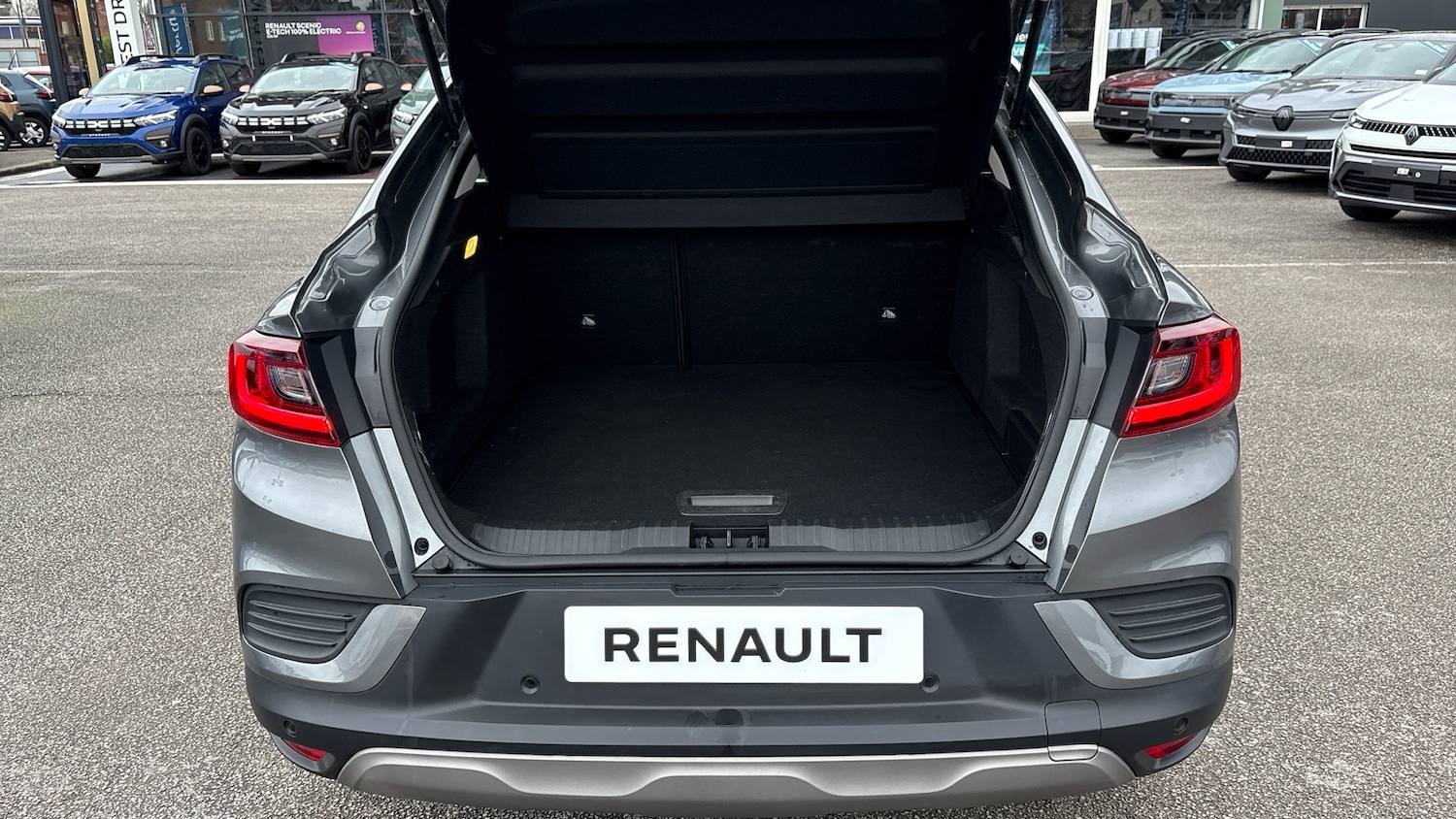 Used Renault Arkana 2023 for sale - 77591871: Photo 4