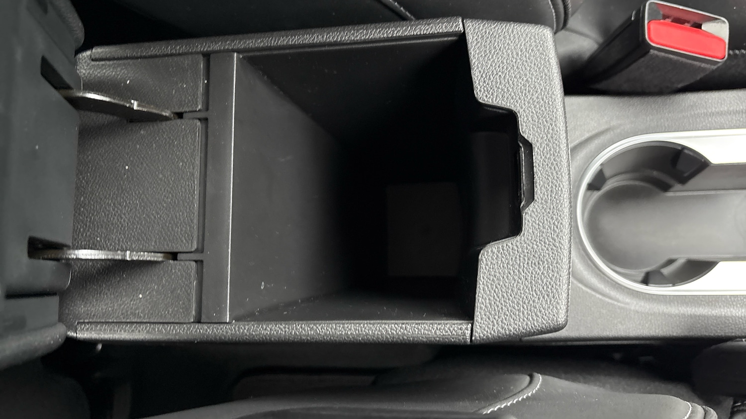 Used Renault Captur 2024 for sale - 77104031: Photo 34