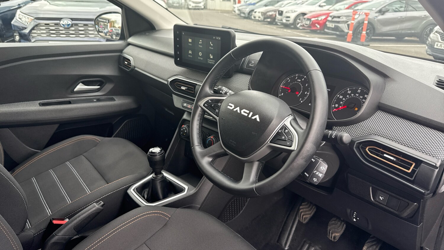 Used Dacia Sandero Stepway 2024 for sale - 76196328: Photo 11