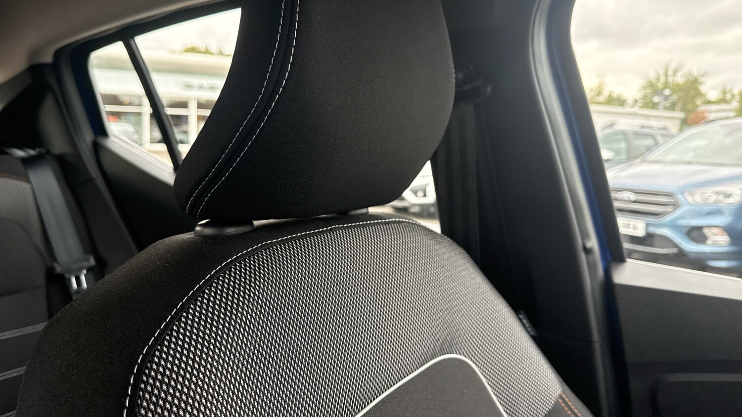 Used Dacia Sandero Stepway 2024 for sale - 76196328: Photo 32