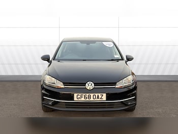 Used Volkswagen Golf 2018 for sale - 76467874: Photo