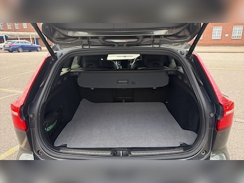 Used Volvo V60 2021 for sale - 79088788: Photo