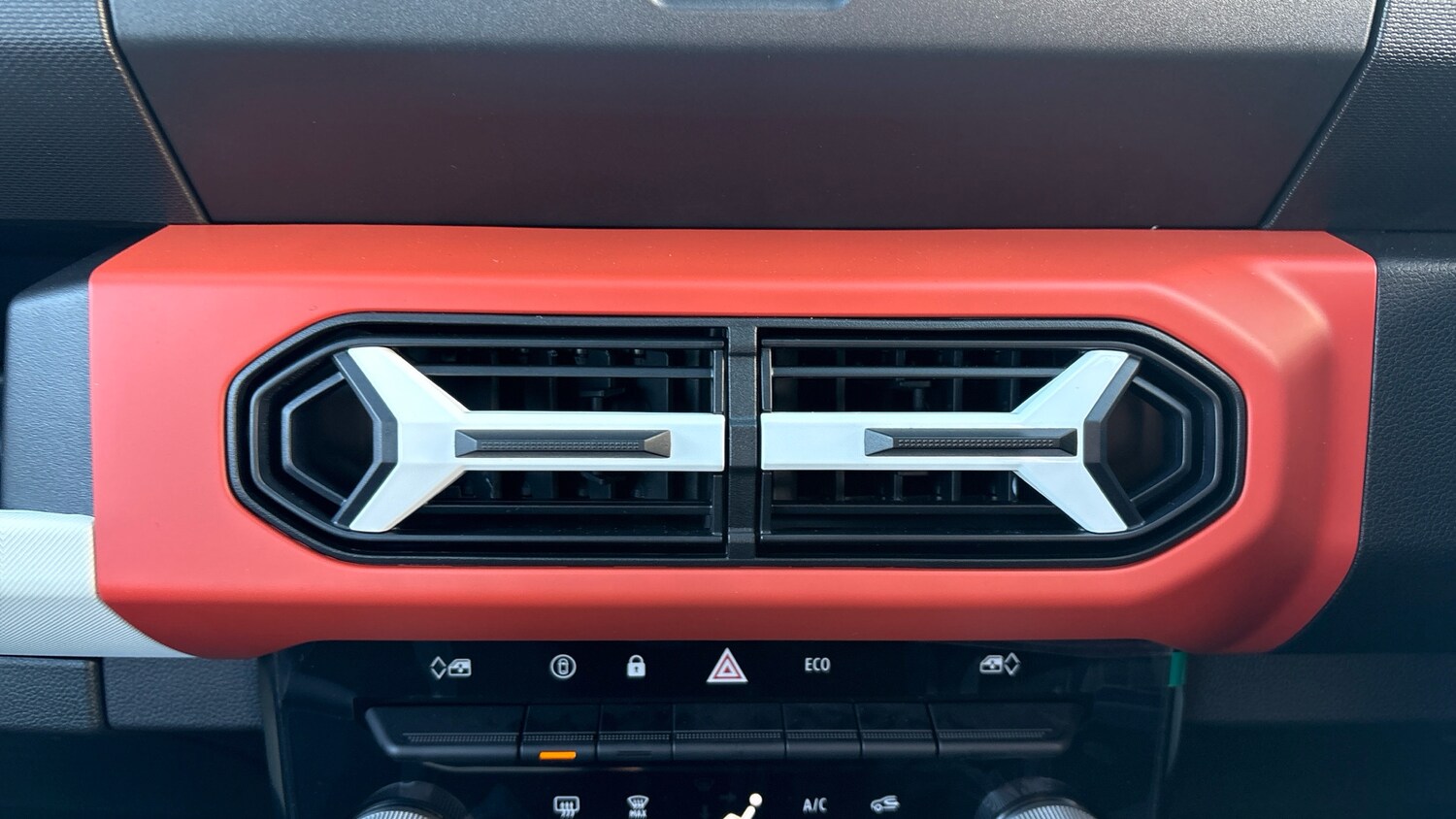 Used Dacia Spring 2025 for sale - 76364327: Photo 25