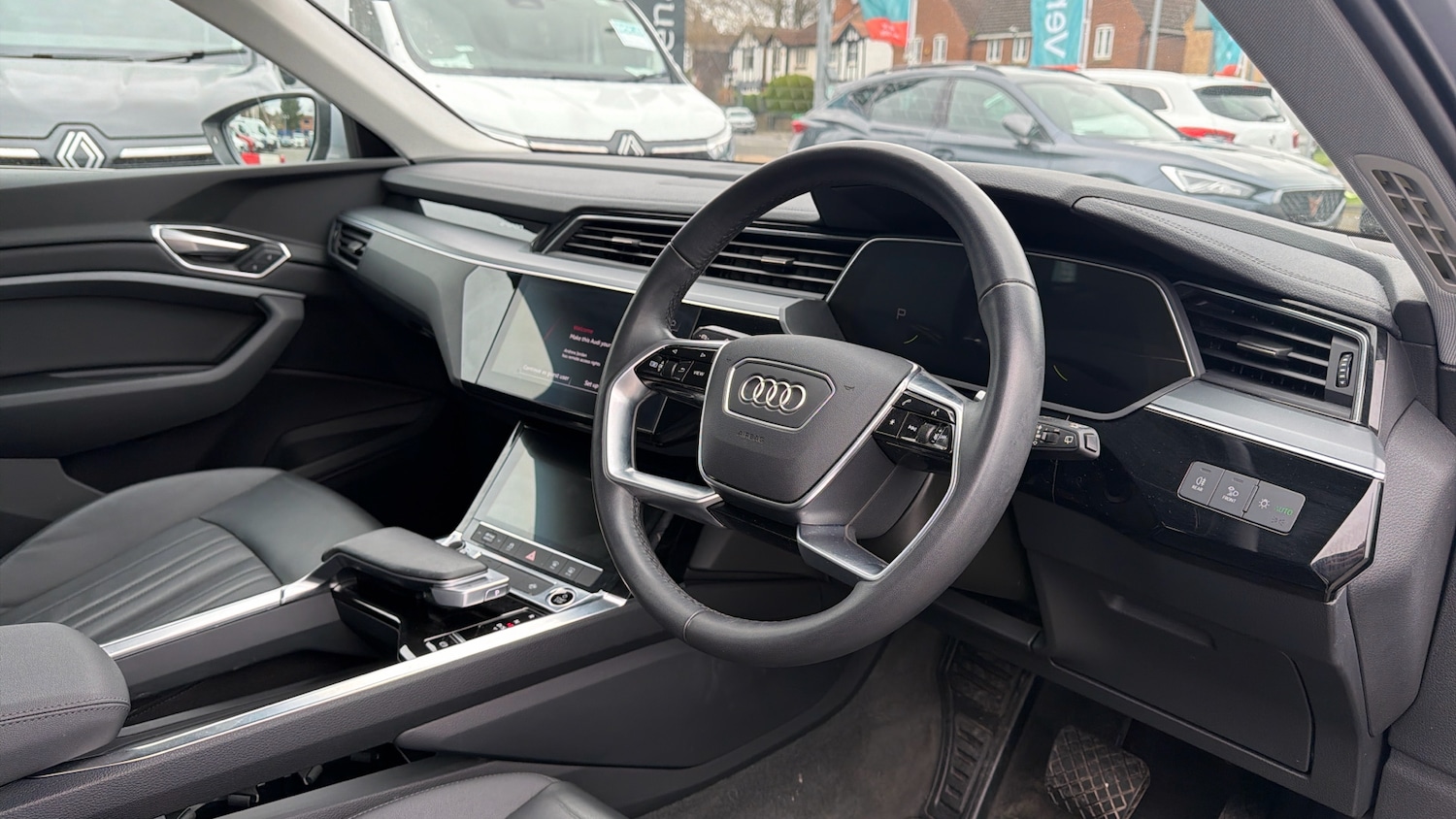 Used Audi e-tron 2022 for sale - 78081624: Photo 11