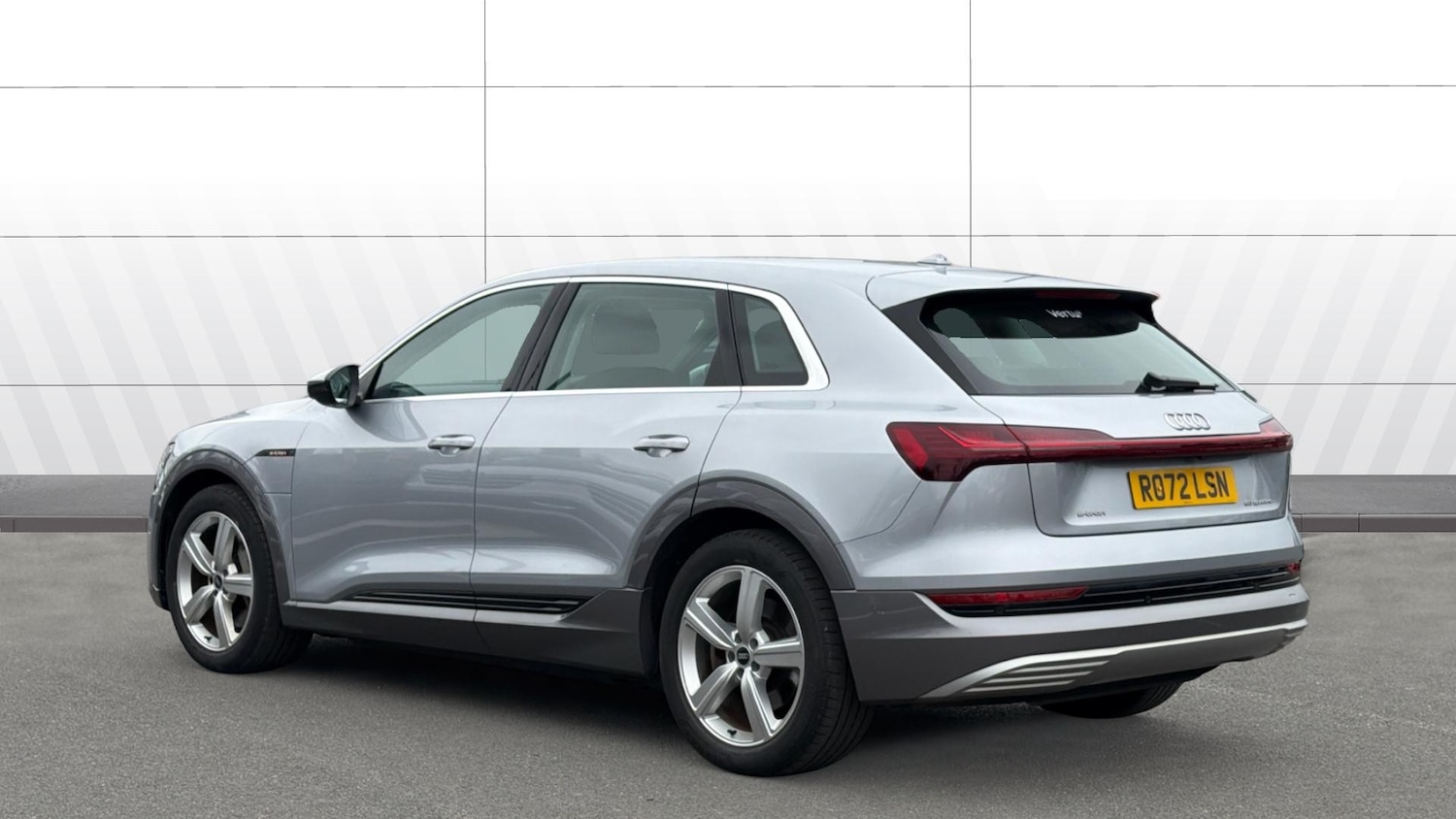 Used Audi e-tron 2022 for sale - 78081624: Photo 2