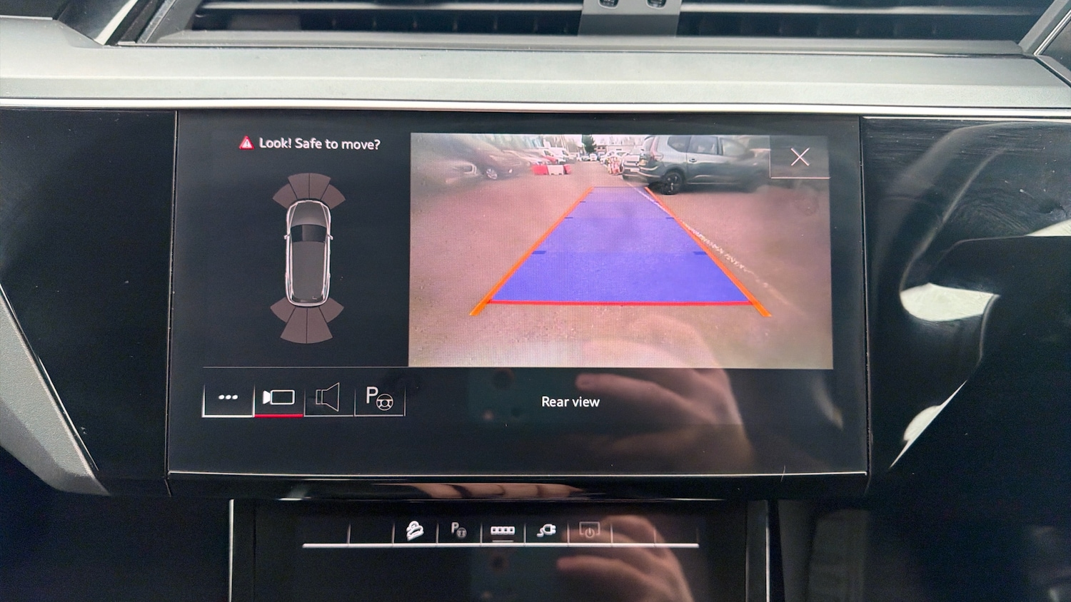 Used Audi e-tron 2022 for sale - 78081624: Photo 32