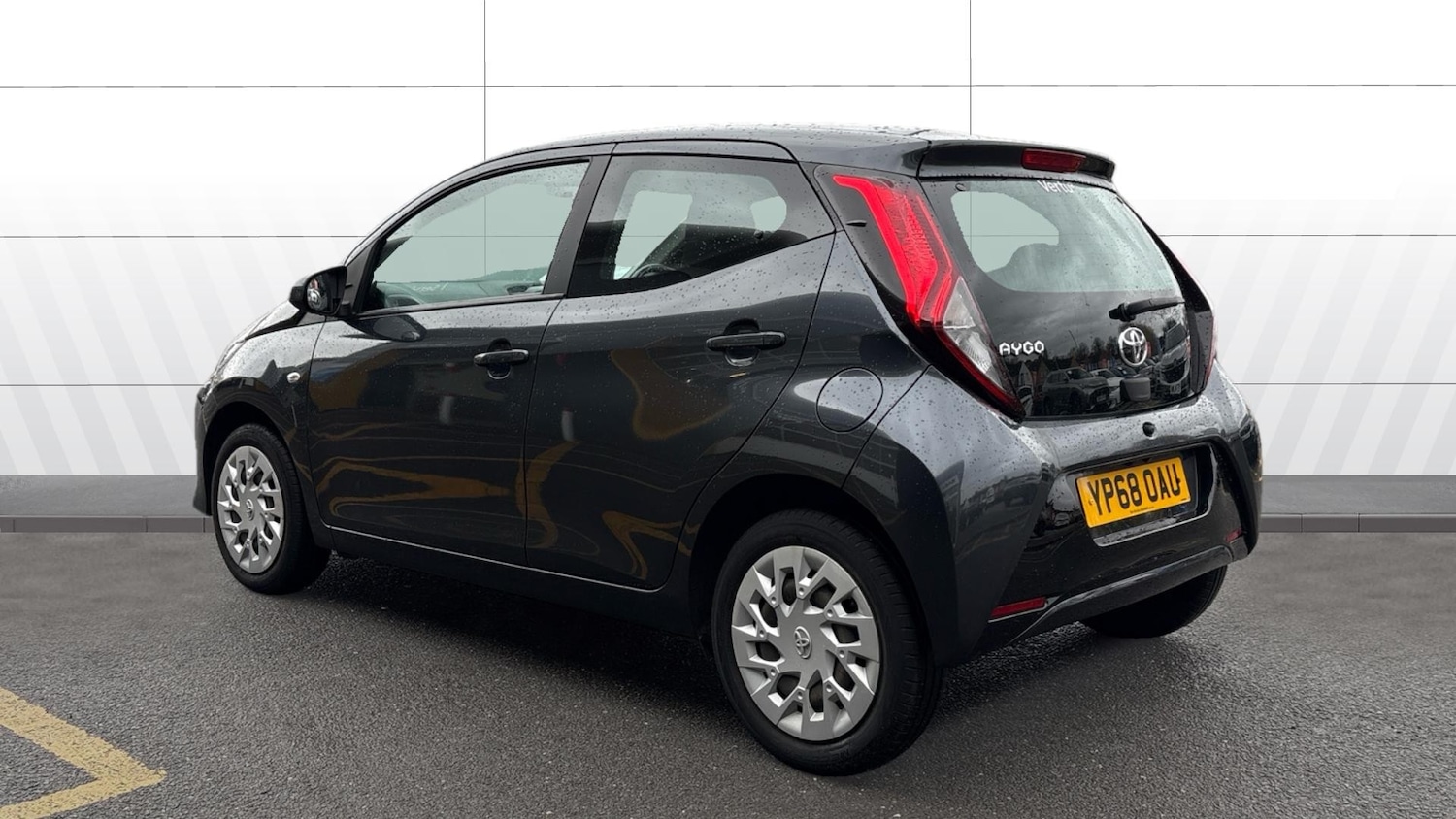 Used Toyota AYGO 2018 for sale - 76603267: Photo 2