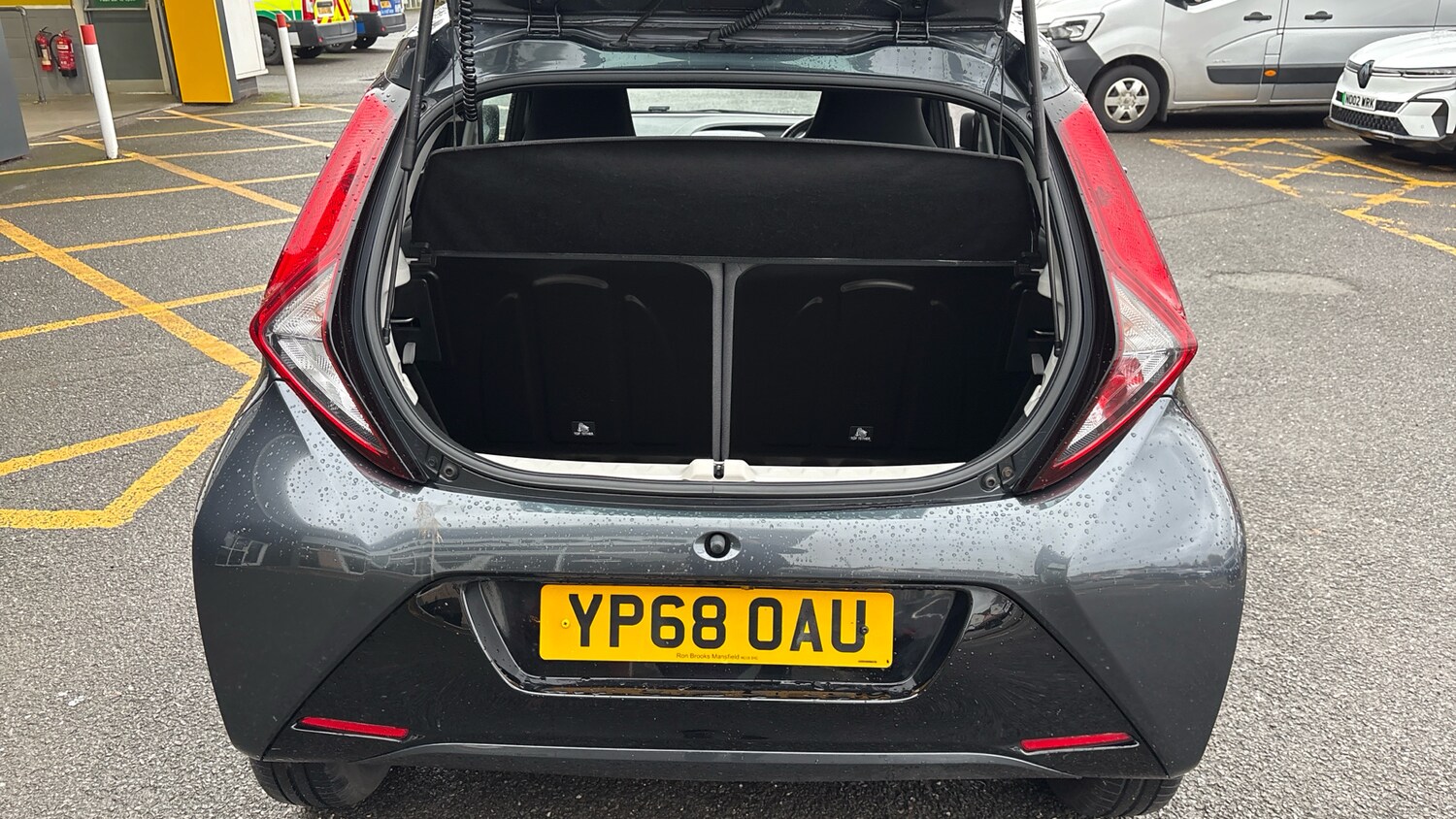 Used Toyota AYGO 2018 for sale - 76603267: Photo 4