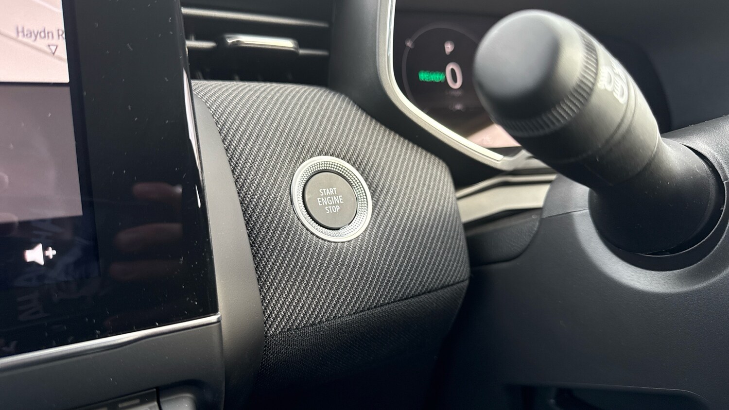 Used Renault Clio 2025 for sale - 76164402: Photo 32