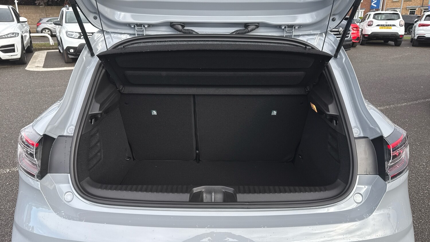 Used Renault Clio 2025 for sale - 76164402: Photo 4