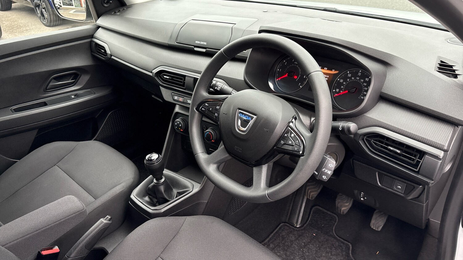 Used Dacia Sandero 2022 for sale - 76299744: Photo 11