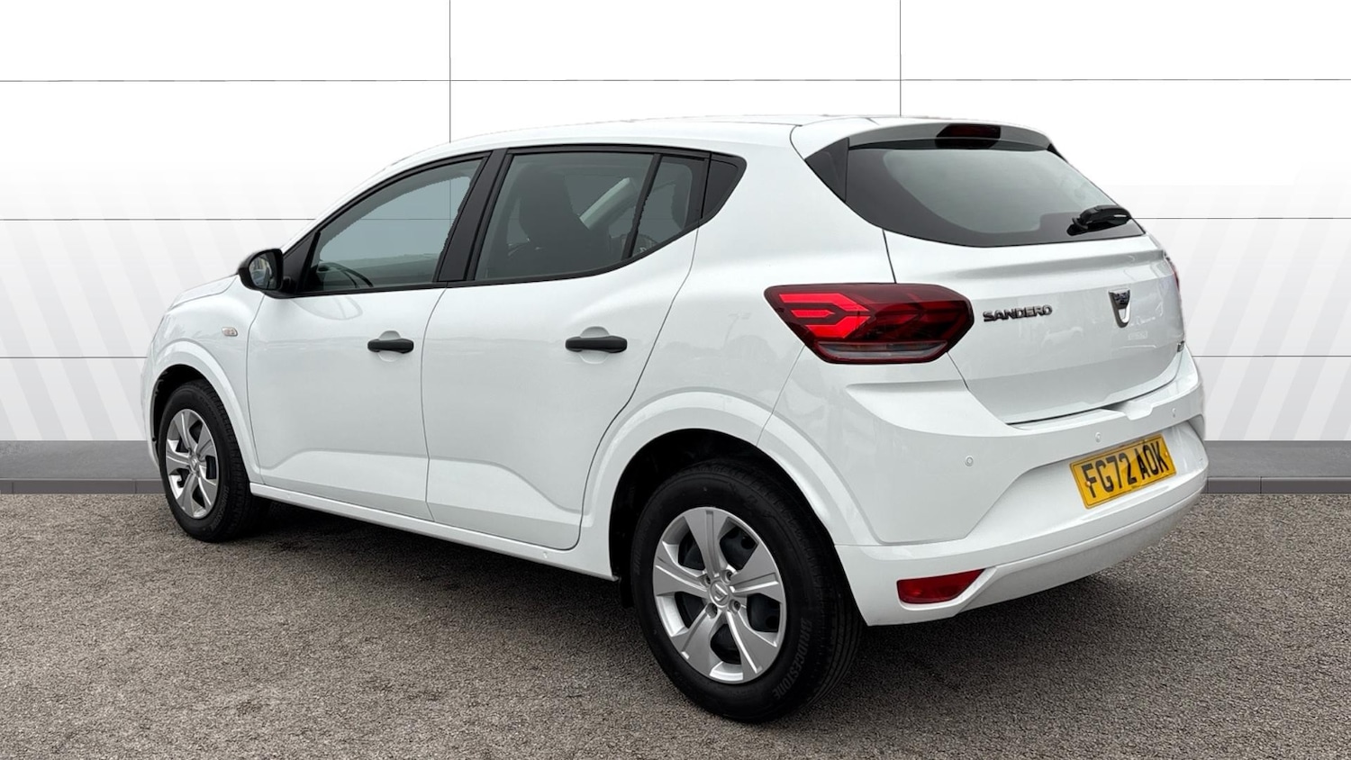 Used Dacia Sandero 2022 for sale - 76299744: Photo 2