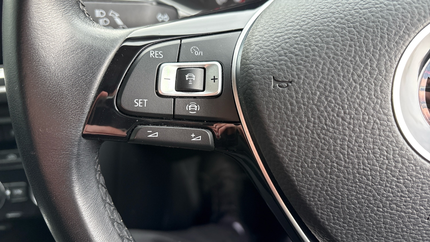 Used Volkswagen T-Roc 2021 for sale - 77606343: Photo 37