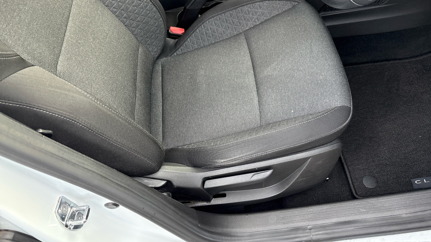 Used Renault Clio 2022 for sale - 76719187: Photo 42