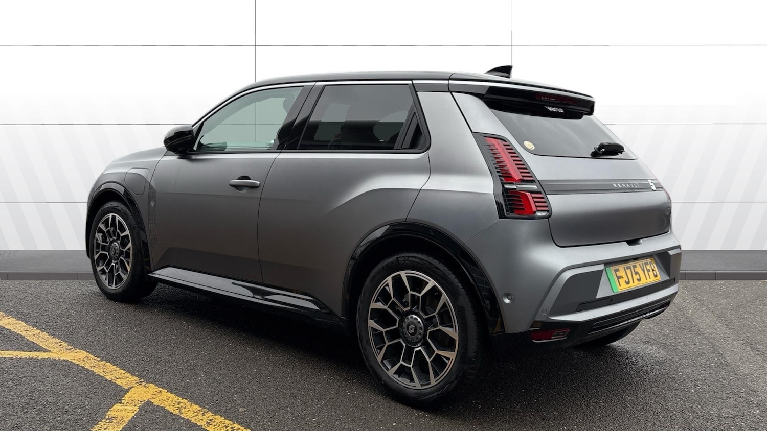 Used Renault 5 2026 for sale - 77946995: Photo 2