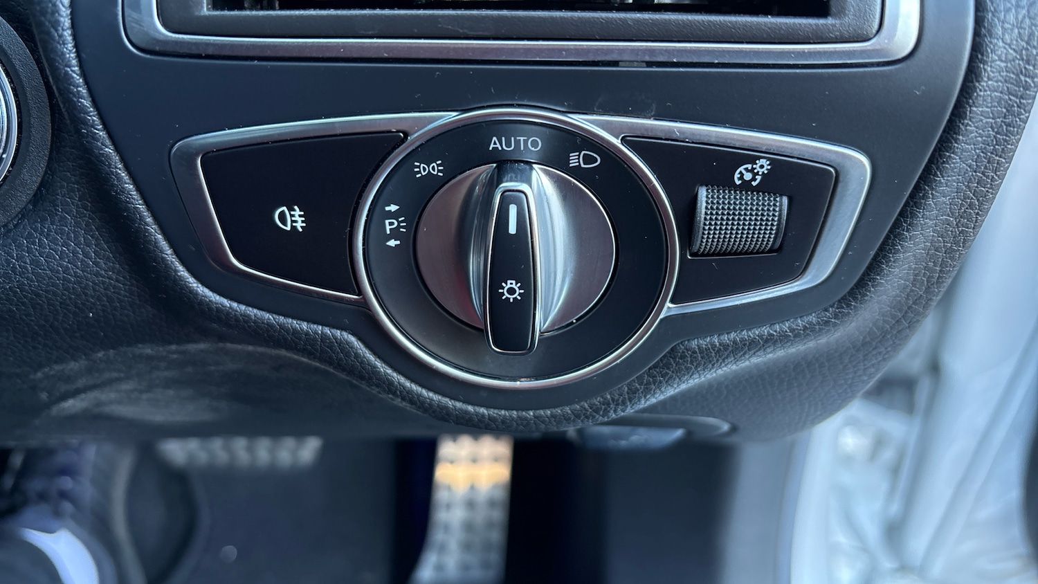 Used Mercedes-Benz C Class 2019 for sale - 76627891: Photo 39