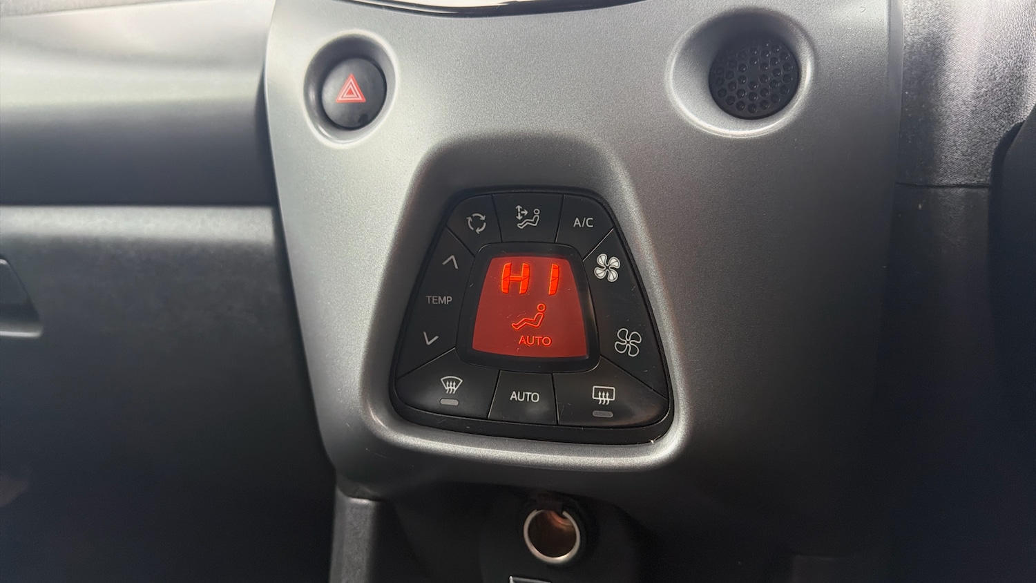 Used Toyota AYGO 2021 for sale - 77184767: Photo 31