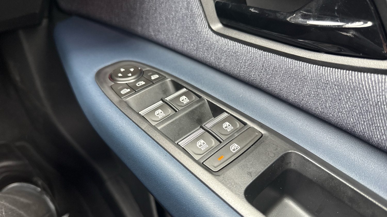 Used Renault 4 2025 for sale - 76344552: Photo 26