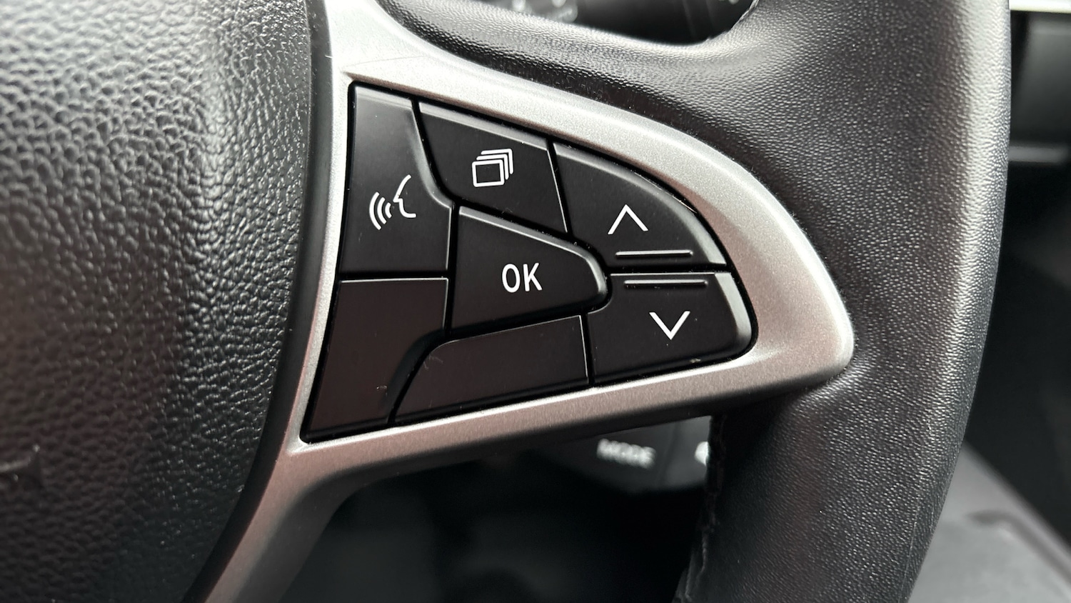 Used Dacia Jogger 2023 for sale - 77619768: Photo 37