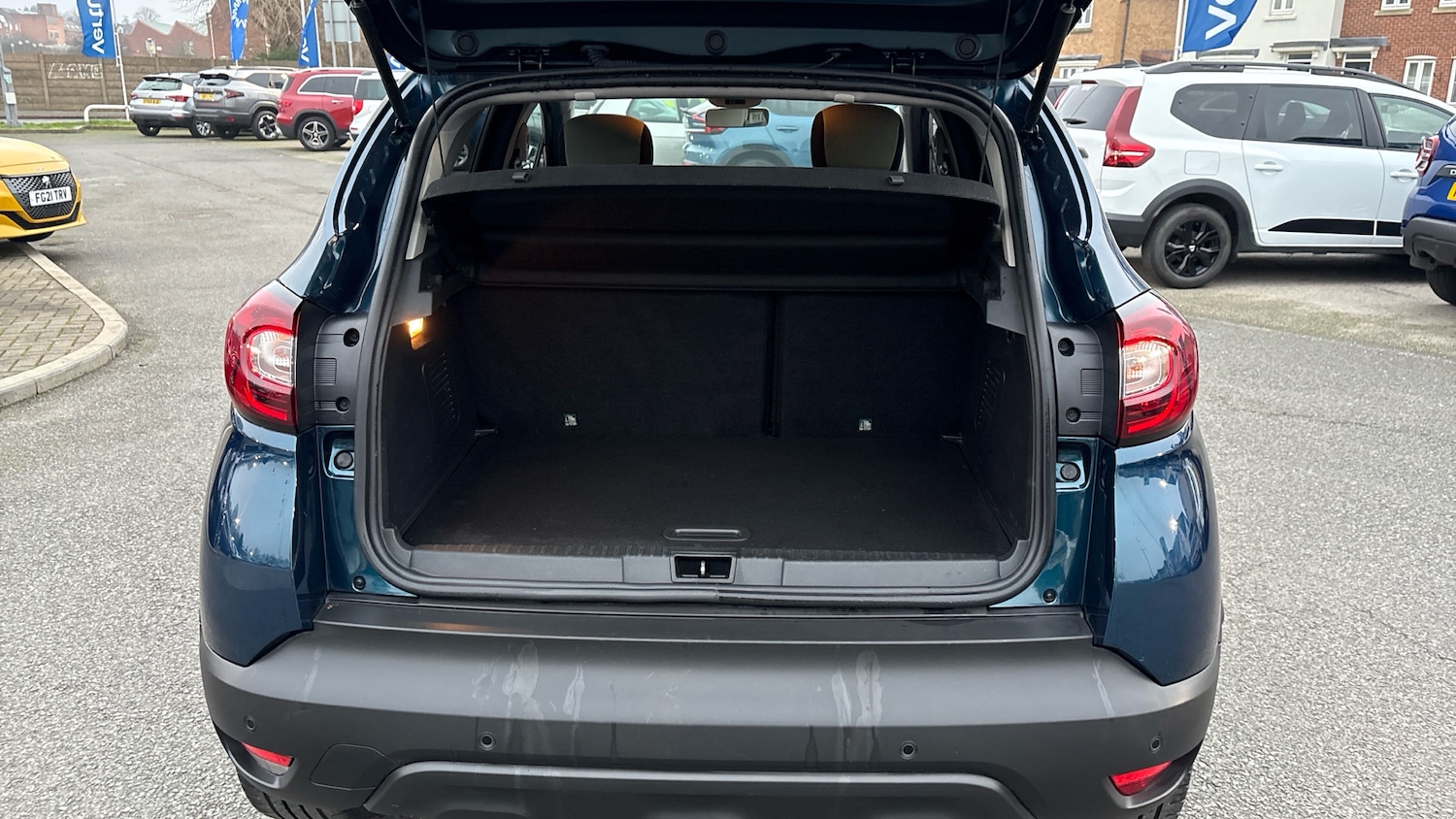 Used Renault Captur 2019 for sale - 77460168: Photo 4