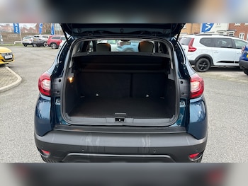 Used Renault Captur 2019 for sale - 77460168: Photo