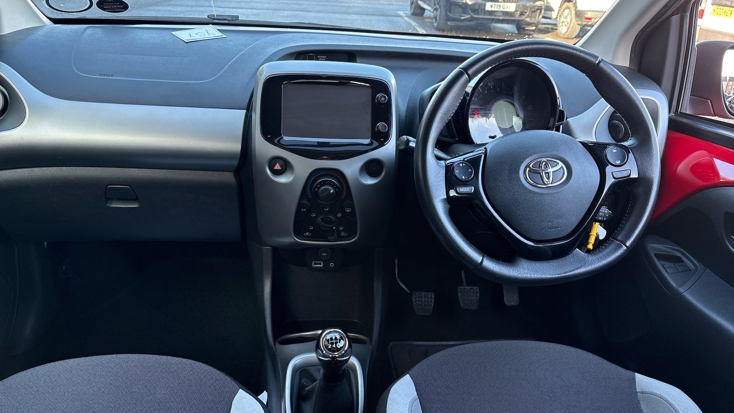 Used Toyota AYGO 2016 for sale - 77363943: Photo 10